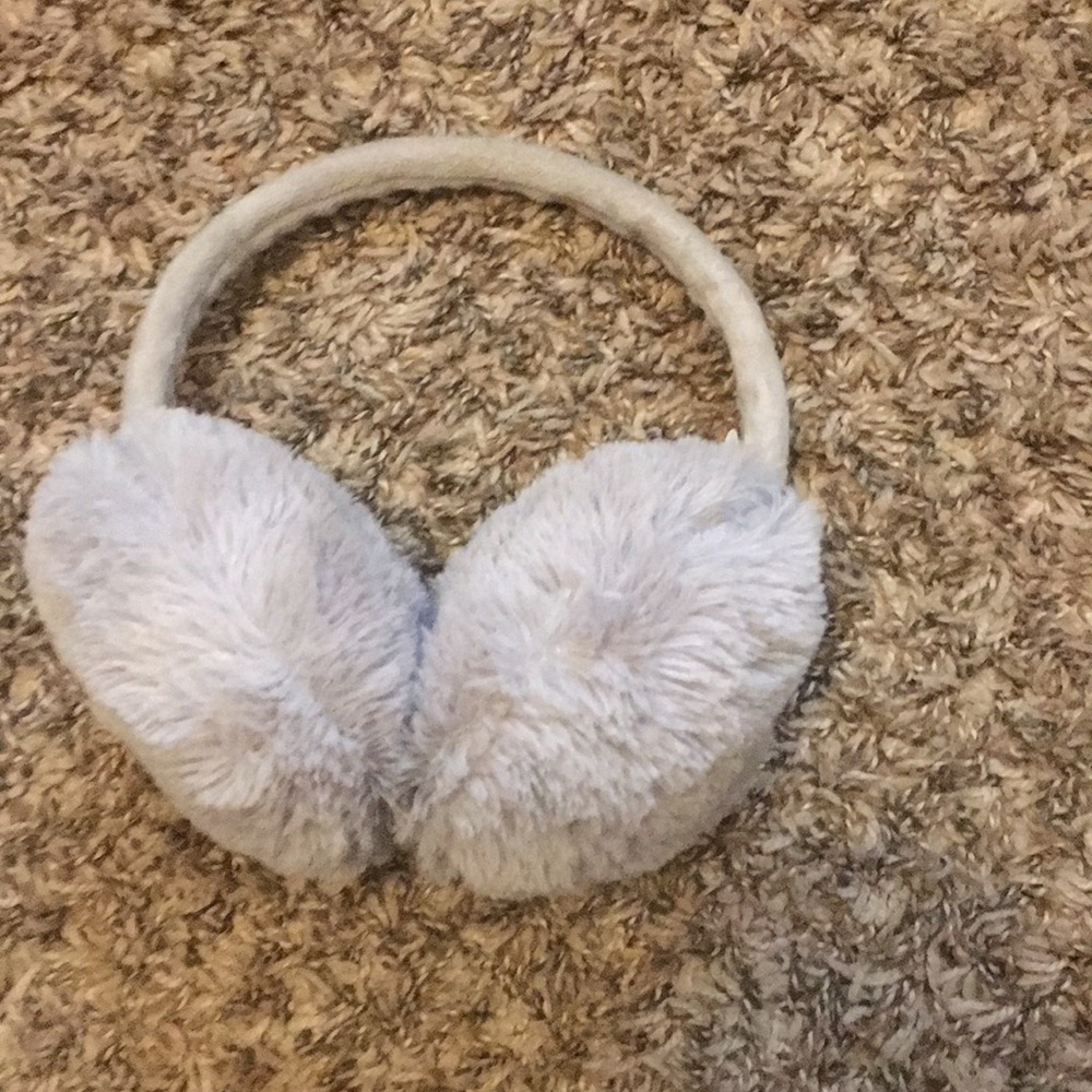 Gray fuzzy ear muffs